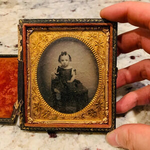 Antique Ambrotype Adorable Sweet Little Girl Curled Hair Great Dress Welling